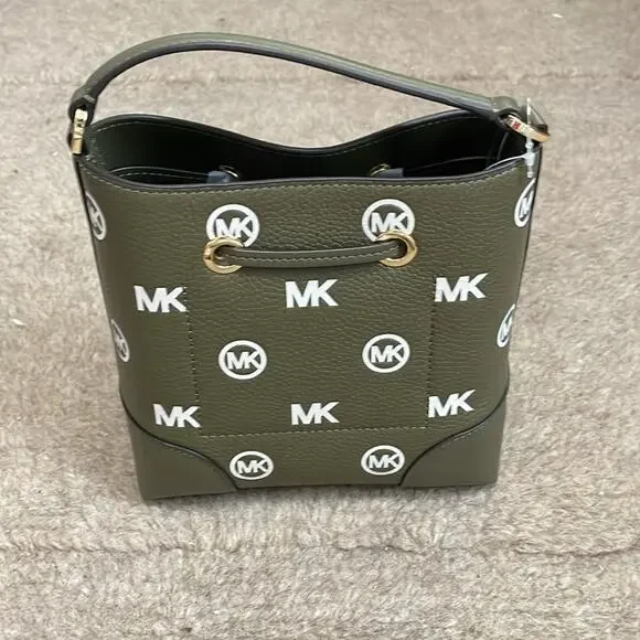 Michael Kors Small Leather Olive Green Bucket Bag New Retails $348